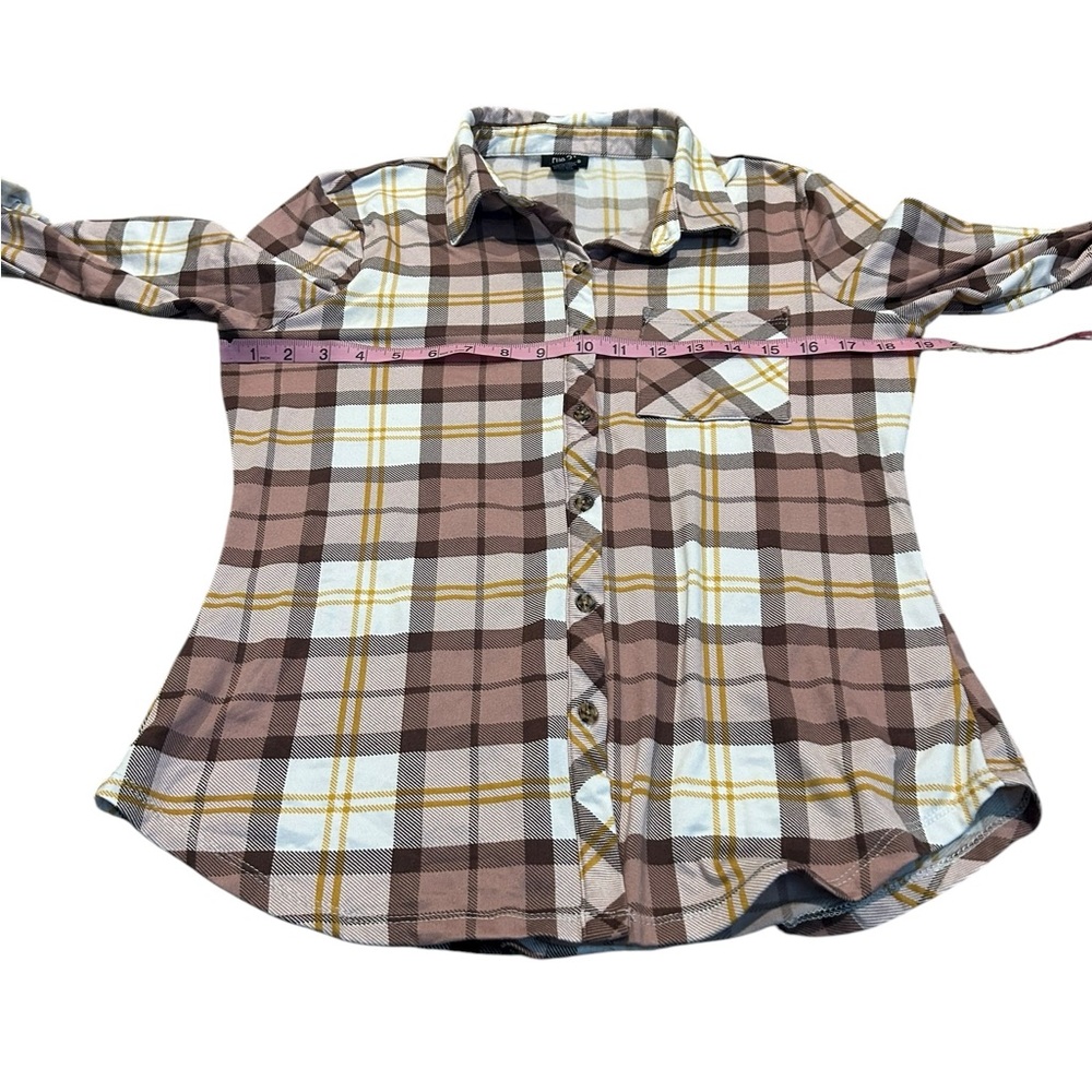 3/$15 RUE 21 plaid button down - Picture 3 of 5